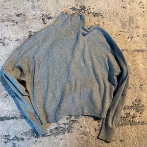 Abercrombie and Fitch Gray Turtleneck Women's Sweater